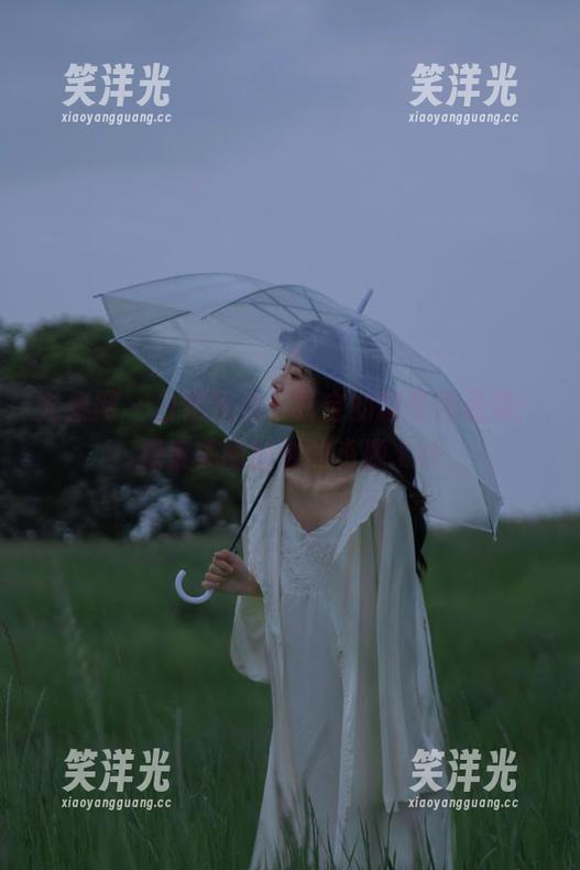 尤果网 - 白裙飘逸，靳宝的精致作品集：探索美丽时刻的资源.txt
