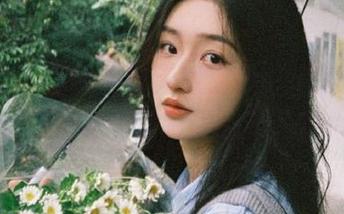 尤物馆 – 在线一览无遗，Yuky伊珍白裙写真资源为您呈现瞬间的无尽魅力.txt