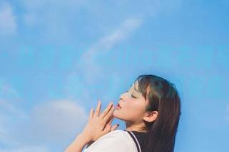 尤物馆 – 陆萱萱Cecilia连衣裙写真作品免费欣赏，让每一刻都充满美感！.txt