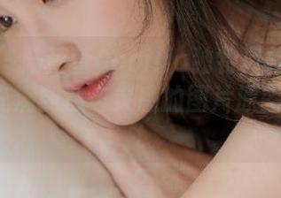 尤物馆 – 陆萱萱Cecilia独特风格的教室写真：充满创意与灵感的图片原图展示.txt