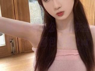 尤蜜荟 – 探索心妍小公主的灰丝魅力，这里是她的图包合集.txt