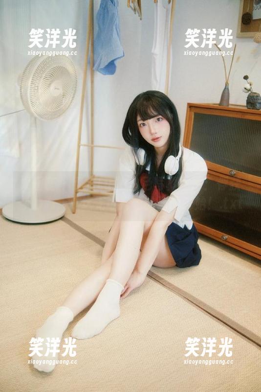 尤蜜荟-欧阳LuLu 尤蜜荟 - 欧阳LuLu白色写真图册:俘获你的心,从这无可挑剔的画面开始!.txt