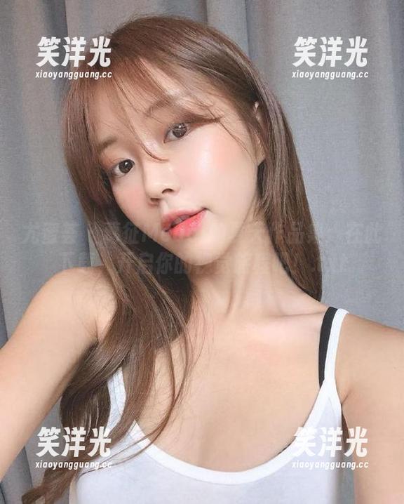 尤蜜荟 - 葛征Model的夏天作品集：在此下载，开启你的视觉旅程吧！.txt