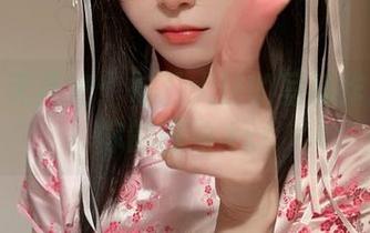 短裙与无圣光：布丁大法的写真作品颠覆你的想象.txt