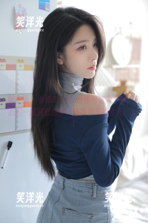 希希Gina 微密圈 - 希希Gina夏日图包盛大更新,让我们一起回忆那些灼热而浪漫的夏天!.txt