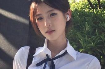 微密圈 – 徐珺大哥定制作品，校园校服写真展现青春洋溢的活力.txt