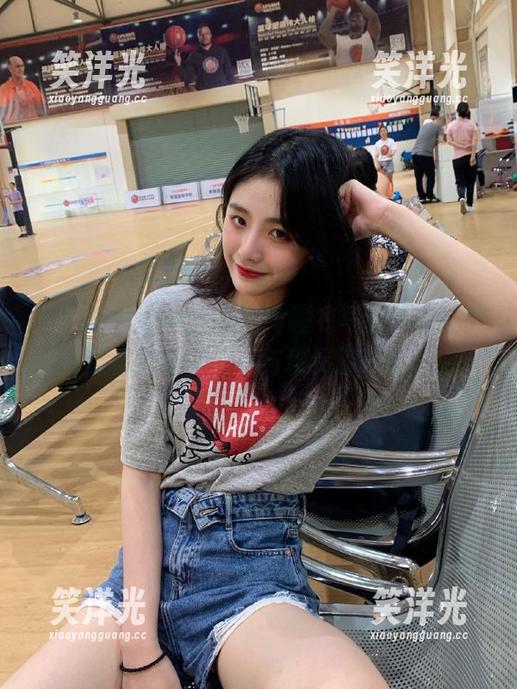 微密圈 - 徐莉芝Booty睡衣写真合集：更新你的视觉库存与珍贵资源.txt