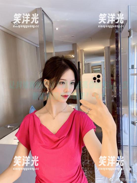 抖娘利世 让抖娘利世的泳衣摄影点亮你的生活,立即访问图库下载吧!.txt