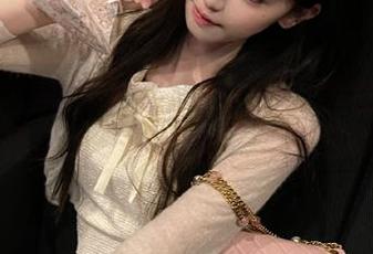 推女神 – 美图在线：Kiren_程程程换上皮衣，化身街头时尚女王的诱惑瞬间.txt