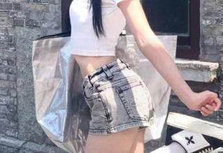 推女神 – 来自喵喵哒泳池的视觉盛宴：不容错过的美图合集，带你畅游梦境！.txt