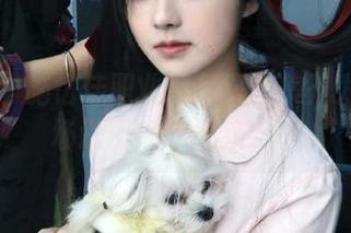 推女神 – 施忆佳职业装写真图集：为你的职场增添灿烂风采.txt
