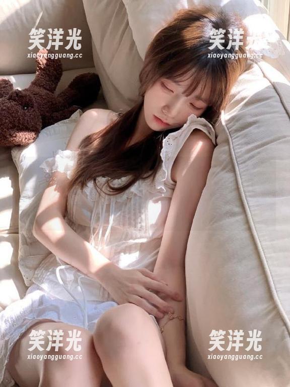 是可馨耶 微密圈 - 是可馨耶的风格密码:让你在原图和图册中发现她套装的独特魅力与灵感!.txt