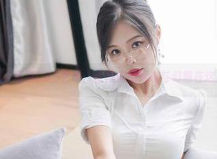 感受杏子夫人高清COS艺术:女孩们的青春与幻想在这里绽放.txt