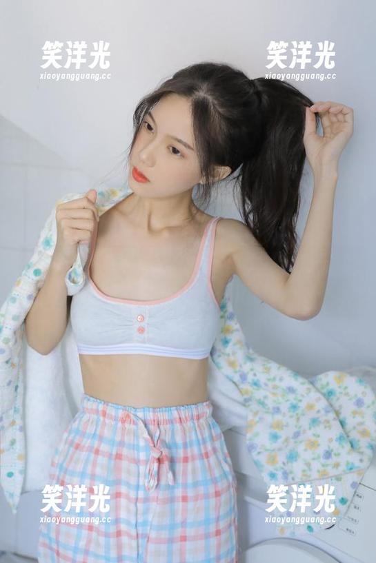 梦丝女神 - 观看王娇娇写真，黑丝搭配球衣，挑战你的审美极限！.txt