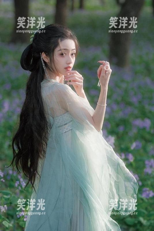 模范学院 - 婠婠么与甜心写真：精选作品集展示她的时尚与个性风采.txt