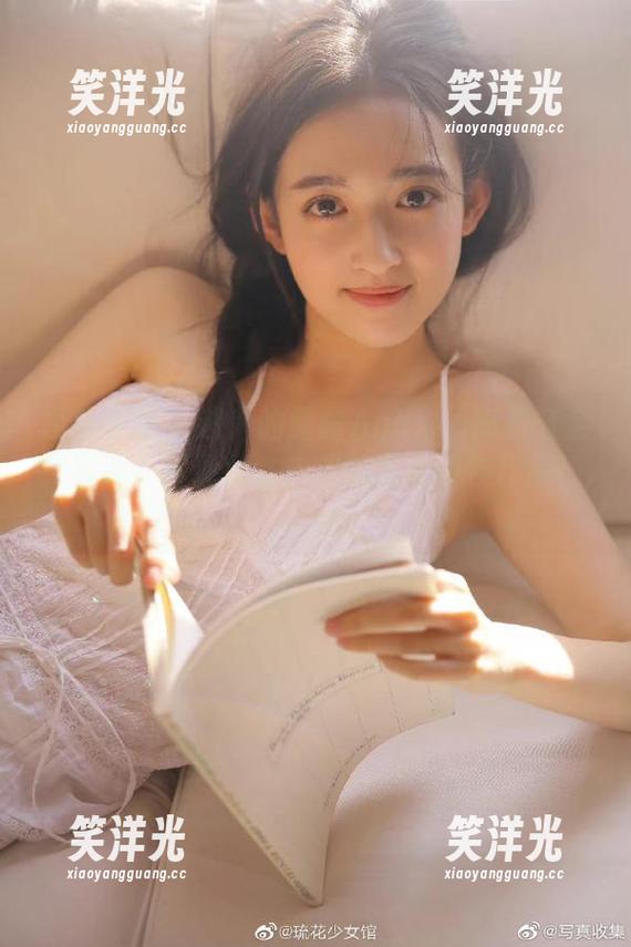 模范学院-露露Andrea 模范学院 - 迷人的露露Andrea高跟鞋全套写真,展现女性自信魅力的绝佳作品!.txt