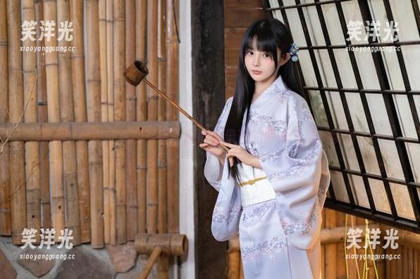 樱井宁宁 樱井宁宁户外私房写真:原图记录下的静谧与柔美瞬间.txt