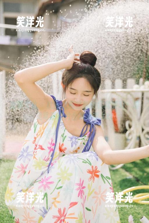 激萌文化-秋画之应 激萌文化 - 秋画之应呈现的红裙梦幻:唯美写真图片合集分享.txt