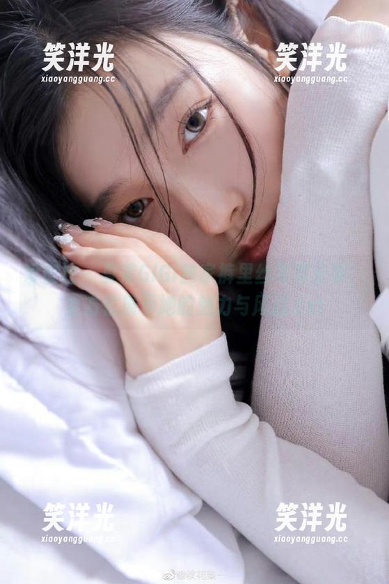 爱蜜社 - 夏茉GIGI独家裤里丝写真分享，全方位展示她的魅力与风韵.txt