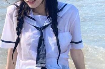 爱蜜社 – 揭秘妤薇Vivian的JK私拍写真背后的故事与创作理念.txt