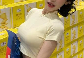 猎女神 – 精选曼苏拉娜女仆图集,展现她温柔与坚强并存的独特气质.txt