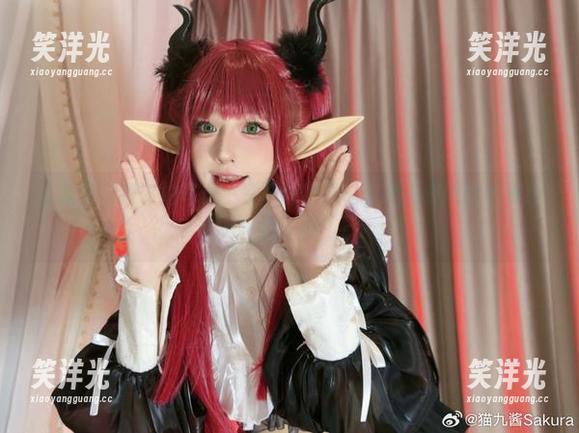 猫九酱定制旅拍写真，呈现独特风格与绝美瞬间的完美结合.txt