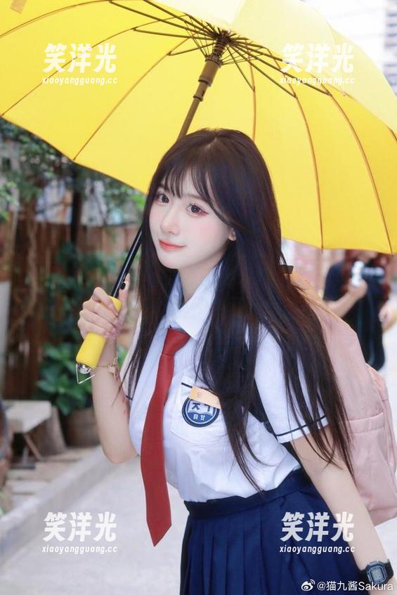 甜蜜热力十足！猫九酱草莓内衣套图火热更新，绝对让你目不转睛的美图！.txt