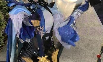 在猫九酱的吊带写真美图中寻找灵感，拥有独特魅力的你也不容错过这份精彩合集！.txt