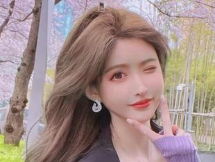 暖心更新！王羽杉棉袜写真集，感受柔软与温暖的碰撞.txt