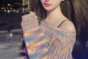 揭秘王羽杉白裙写真原图，看看图集中她的优雅瞬间吧！.txt