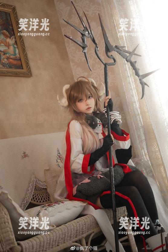 疯猫ss 疯猫ss厨娘的日常:写真合集记录生活的点滴乐趣.txt