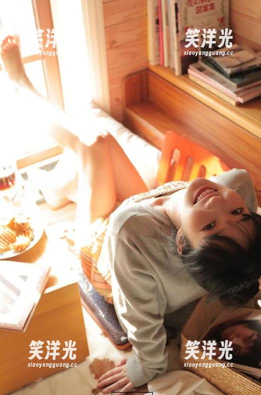 白莉爱吃巧克力吊带写真定制图集，让你瞬间爱上这种清新风格.txt