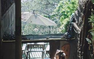 厨房短款女仆写真集更新，神沢永莉再次展示出不一样的魅力与风格！.txt
