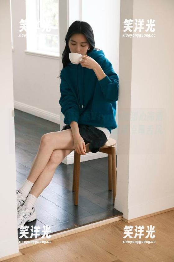 秀人网-K8傲娇萌萌Vivian 秀人网 - K8傲娇萌萌Vivian的甜心高清写真在线上线,谁说甜美不能带点毒舌风味?.txt