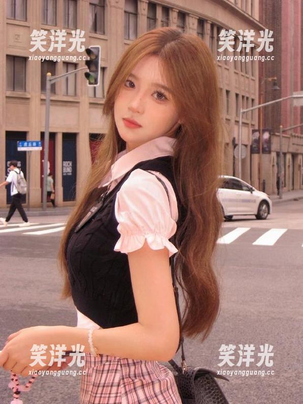秀人网-乔伊joy 秀人网 - 跟随乔伊joy的脚步,无圣光图包带你领略旅拍的真实风采.txt
