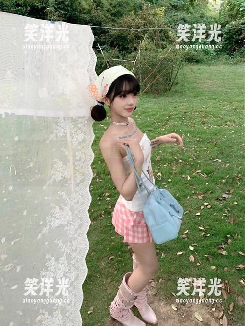 秀人网 - 在线浏览唐安琪制服系列写真，体验青春与优雅的绝妙碰撞.txt