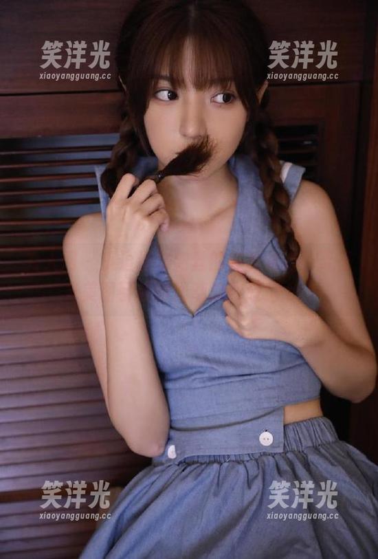 秀人网-小逗逗 秀人网 - 小逗逗与肉丝的完美结合,无圣光美图引领时尚潮流新趋势.txt