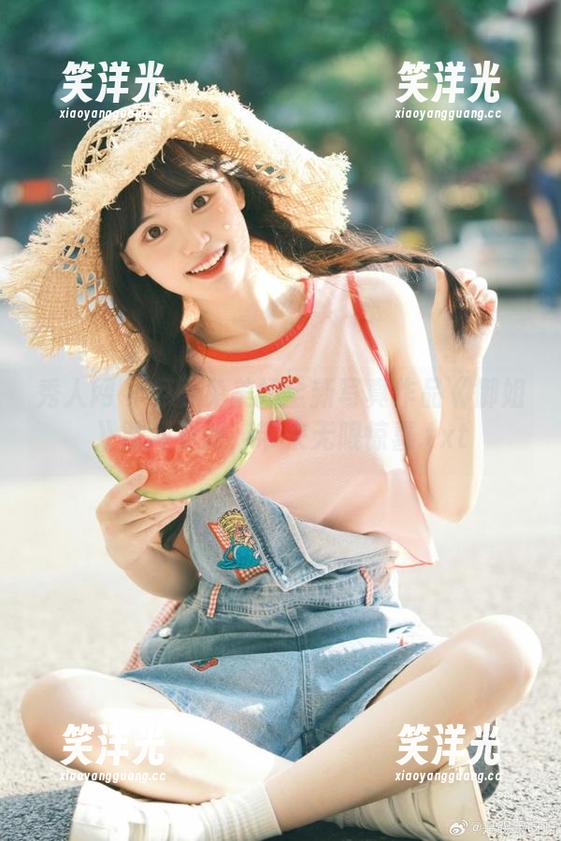 秀人网 - 月野兔美妞全新写真作品《御姐》双周更新，带来无限惊喜.txt