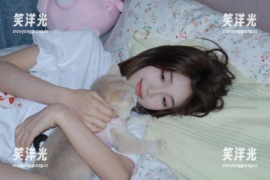 秀人网-杏子Yada 秀人网 - 杏子Yada的黑白写真集,探索每张壁纸背后的风格与情感.txt