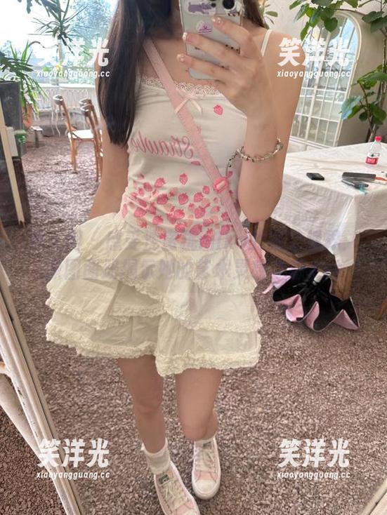 秀人网 - 感受沈蜜桃miko的镂空视界：原图图册揭示她的艺术灵感之源.txt