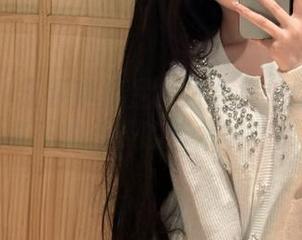 秀人网 – 王紫琳裸足照片合集：她的足迹，是真正的行走的艺术展览！.txt