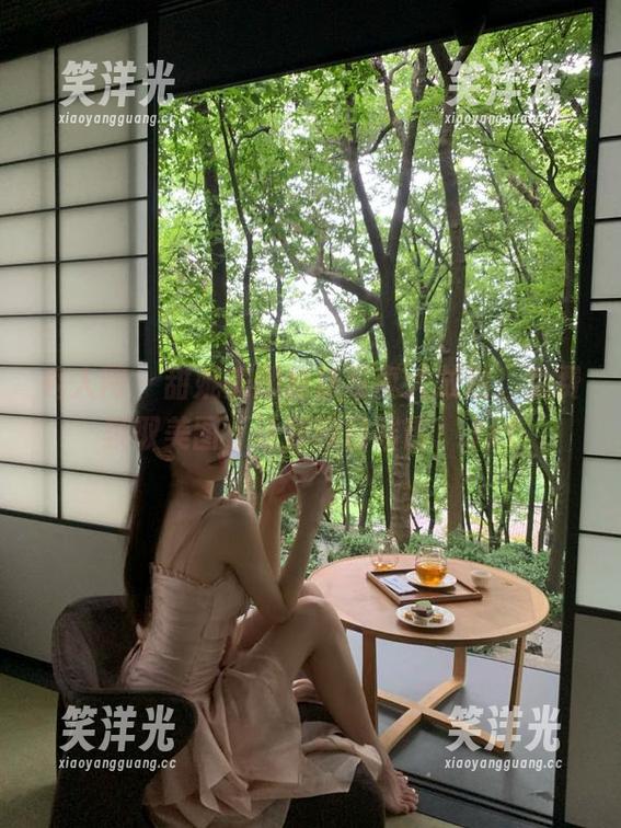 秀人网-甜妮 秀人网 - 甜妮美腿丝袜写真大放送,免费获取美图,让你瞠目结舌!.txt
