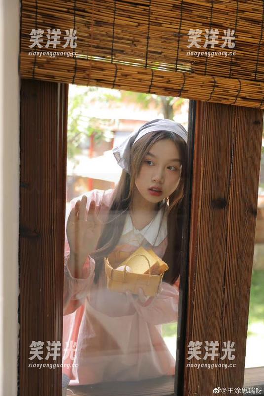 秀人网 - 精彩不断！美七Mia姐姐的写真精选带你进入梦幻世界！.txt