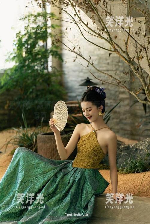 秀人网 - 高清图册带你领略薇薇酱的裤里丝写真，沉浸在美丽之中.txt