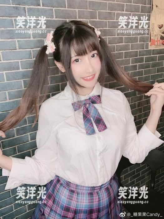 在线前往糖果果Candy的少女写真作品，感受甜美与艺术的完美结合之旅！.txt