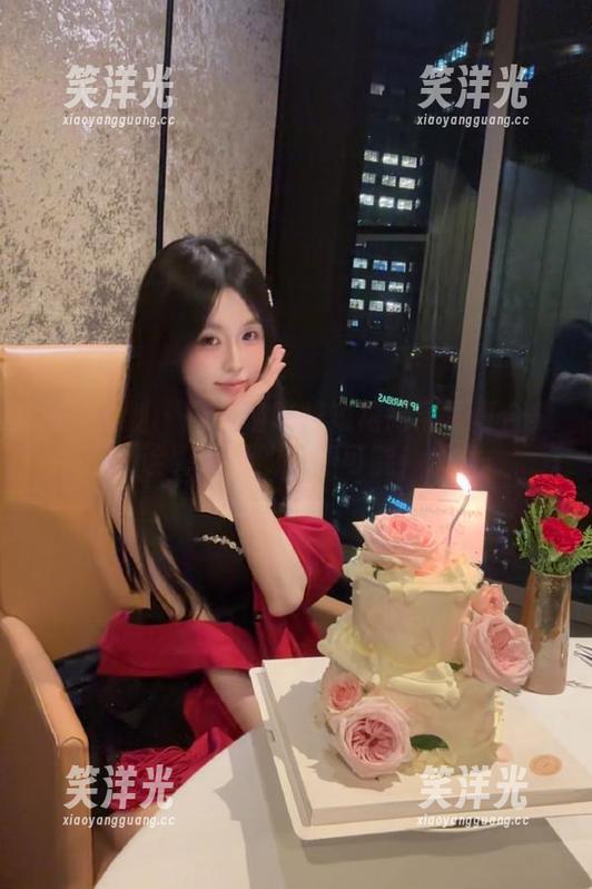 紧急企划 - 一只喵喵梓短裙高清写真合集，诠释青春的无限可能！.txt