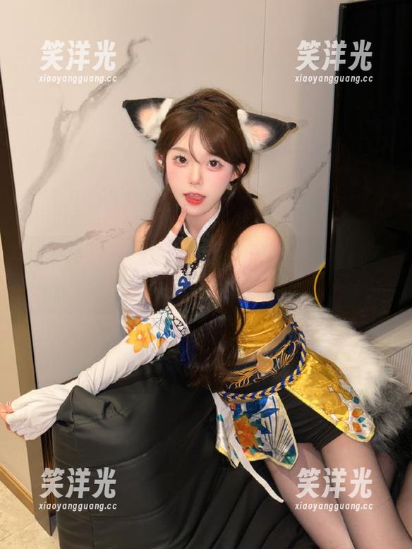 纳丝摄影 - 走进菲菲的画册，感受肉丝美图中蕴含的情感与生活的美好！.txt
