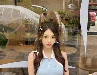 美媛馆 – 探索小海臀rena的户外世界，免费欣赏她独特风格的写真照片，尽在其中！.txt