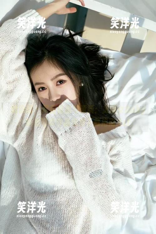 微密圈 - 尽显优雅与清新：美邵女Baby睡衣写真作品免费下载指南.txt