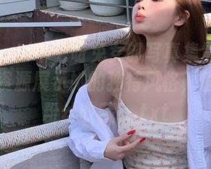 艺图语 – Li十七呀兔女郎写真集震撼登场，丰富资源展示她的独特风格，值得每位粉丝收藏！.txt